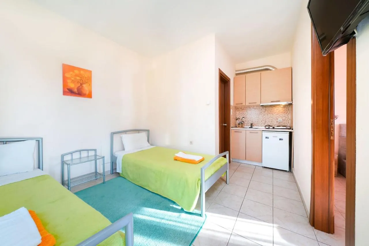 Kargas Apartments Olympiada