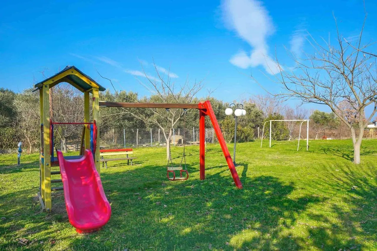 Kargas Apartments Olympiada