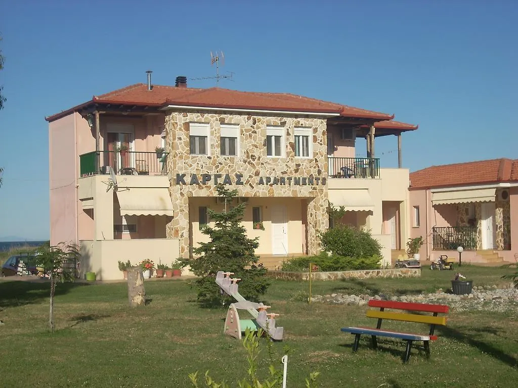 Kargas Apartments Olympiada