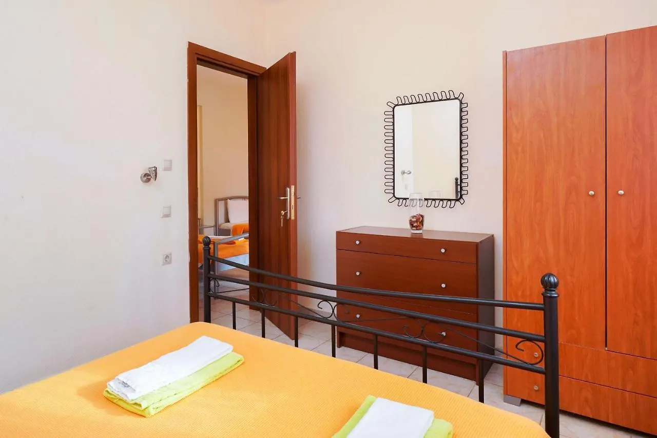 Kargas Apartments Olympiada