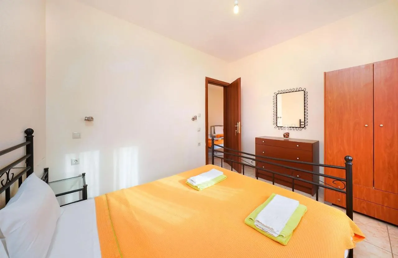 Kargas Apartments Olympiada